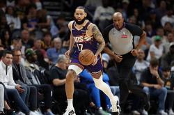 太阳裁掉了夏洛特黄蜂交易回来的科(kē)迪-马丁？