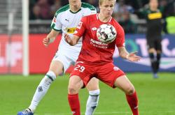 德国杯:门兴格拉德巴赫VS卡(kǎ)爾(ěr)斯鲁厄比赛分析