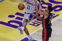 洛杉矶湖人客场连胜，迎战亚特兰大老鹰