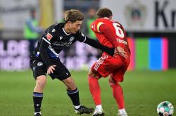 荷尔斯泰因基尔难挽颓势，柏林赫塔依托坚固防守延续优势