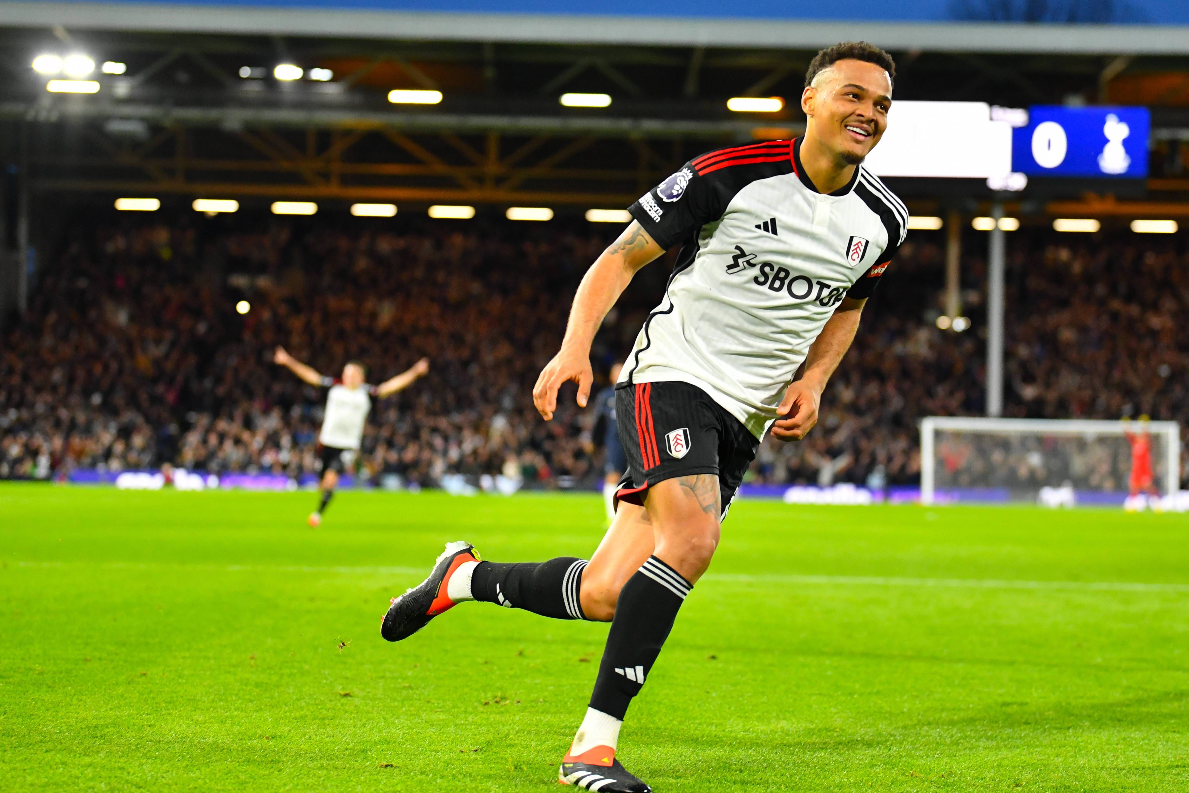 天空体育:利兹联有意富勒姆前锋穆尼斯,但富勒姆不打算卖