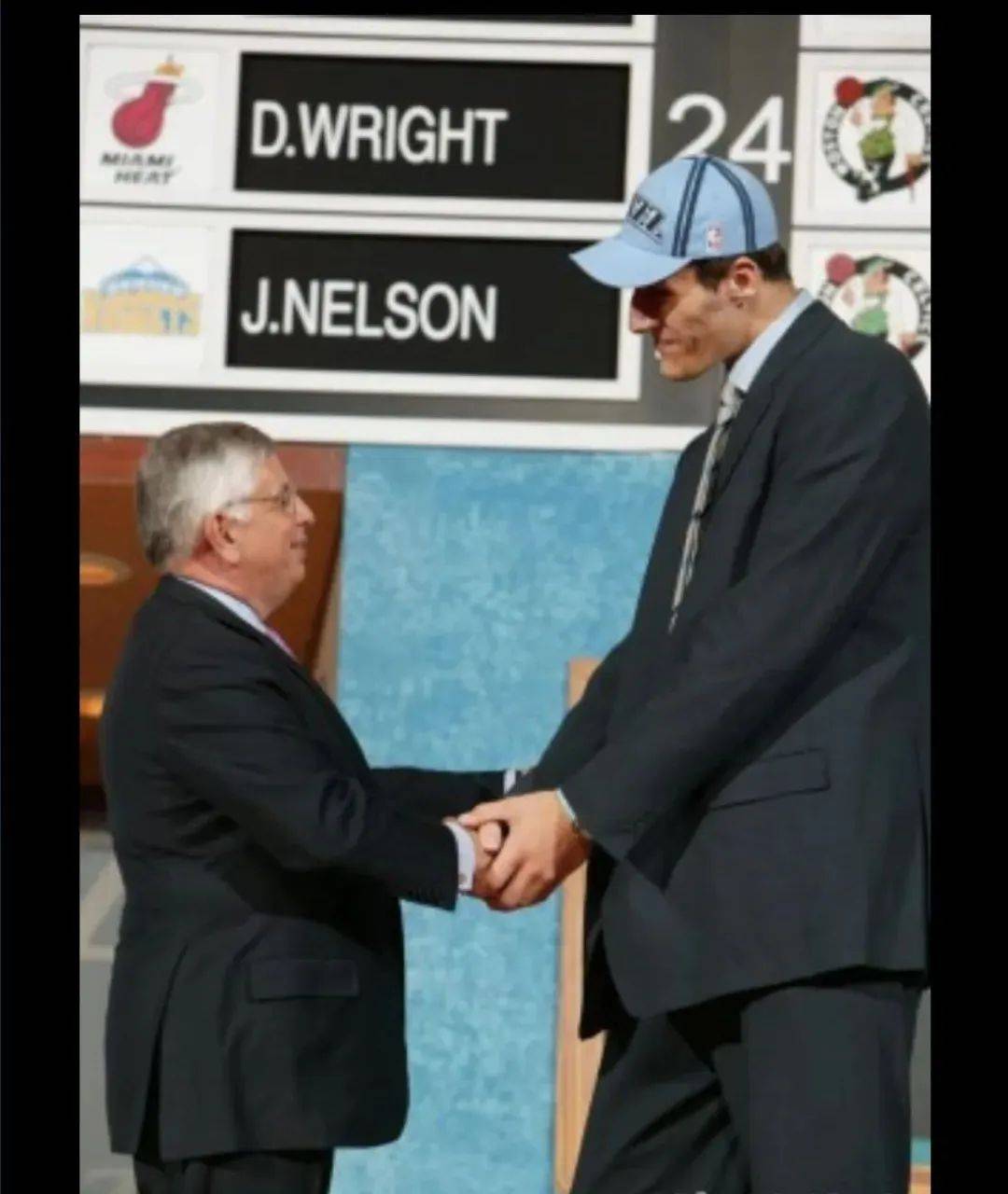 给足球权！2米26前NBA球员踢职业足球，40岁，正是闯的年纪！