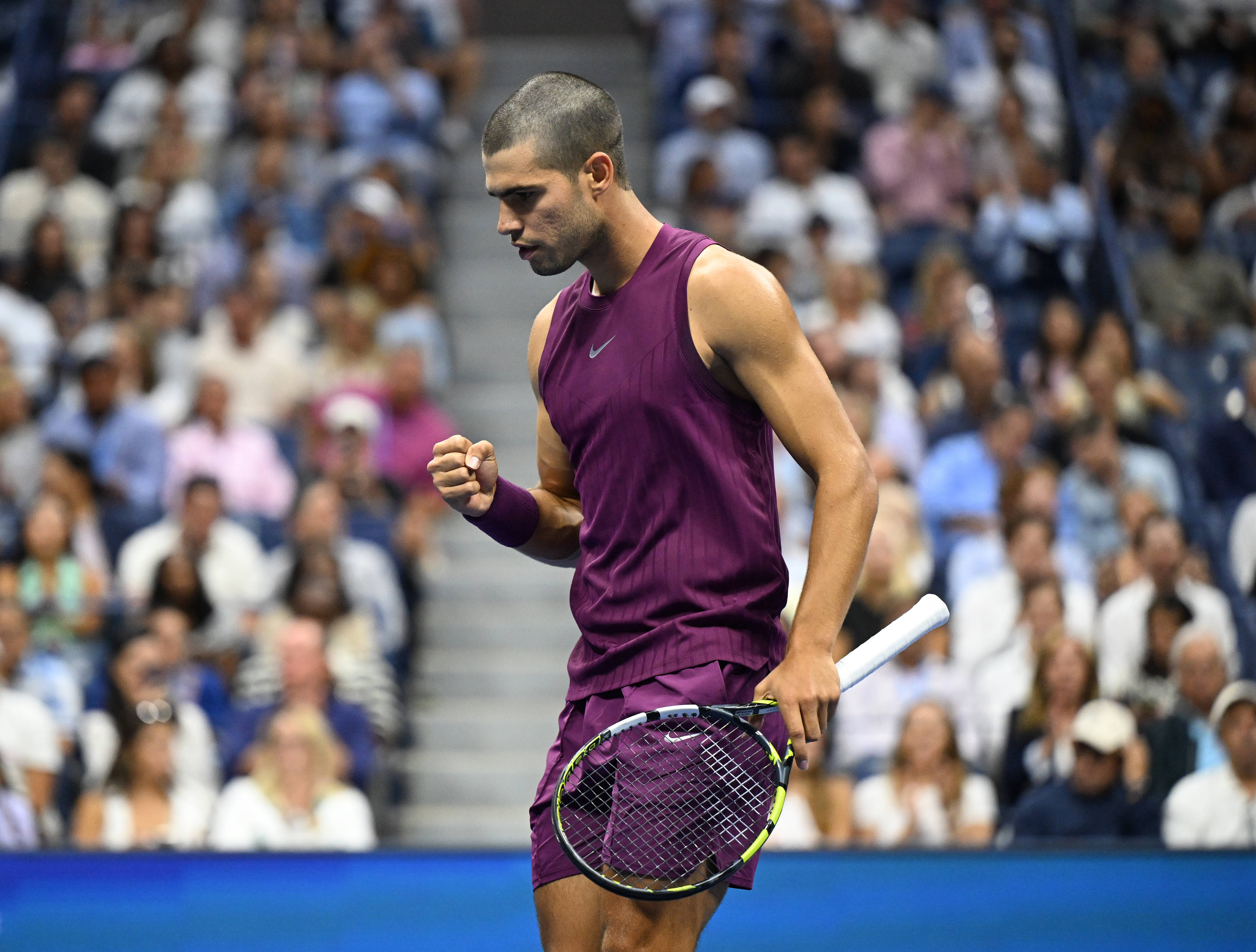 (体育)网球——美网:阿尔卡拉斯晋级