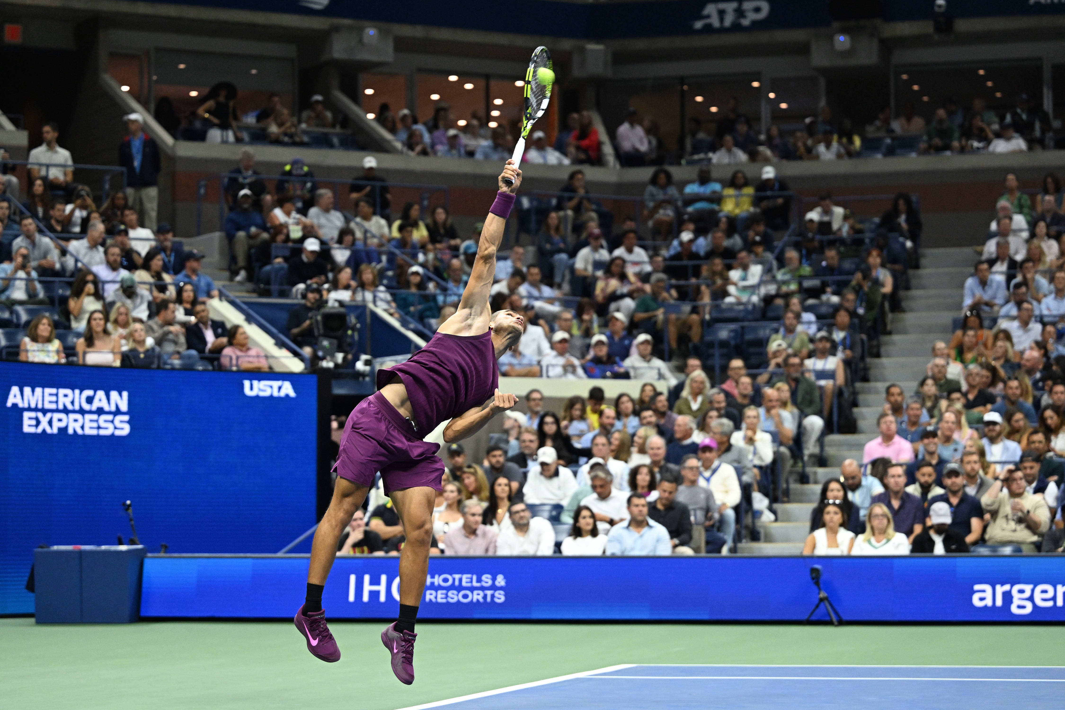 (体育)网球——美网:阿尔卡拉斯晋级