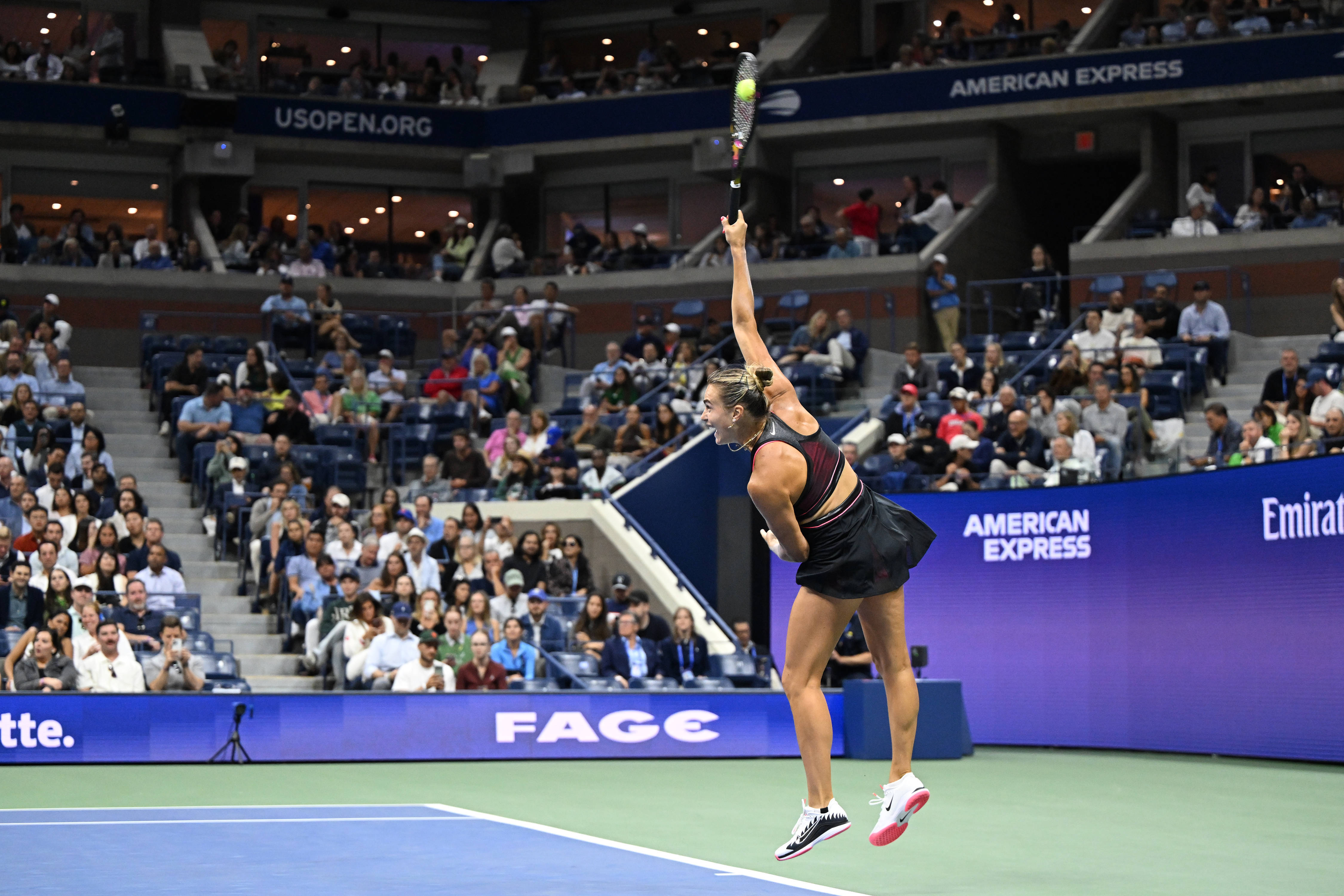 (体育)网球——美网:萨巴伦卡晋级