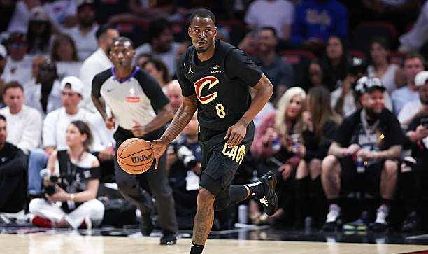 32岁后场老将贾文特-格林与底特律活塞签约的背后