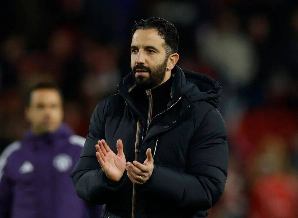 曝阿莫林与安德森通道交谈，其明夏愿加盟曼联！冬窗9000万豪购没戏