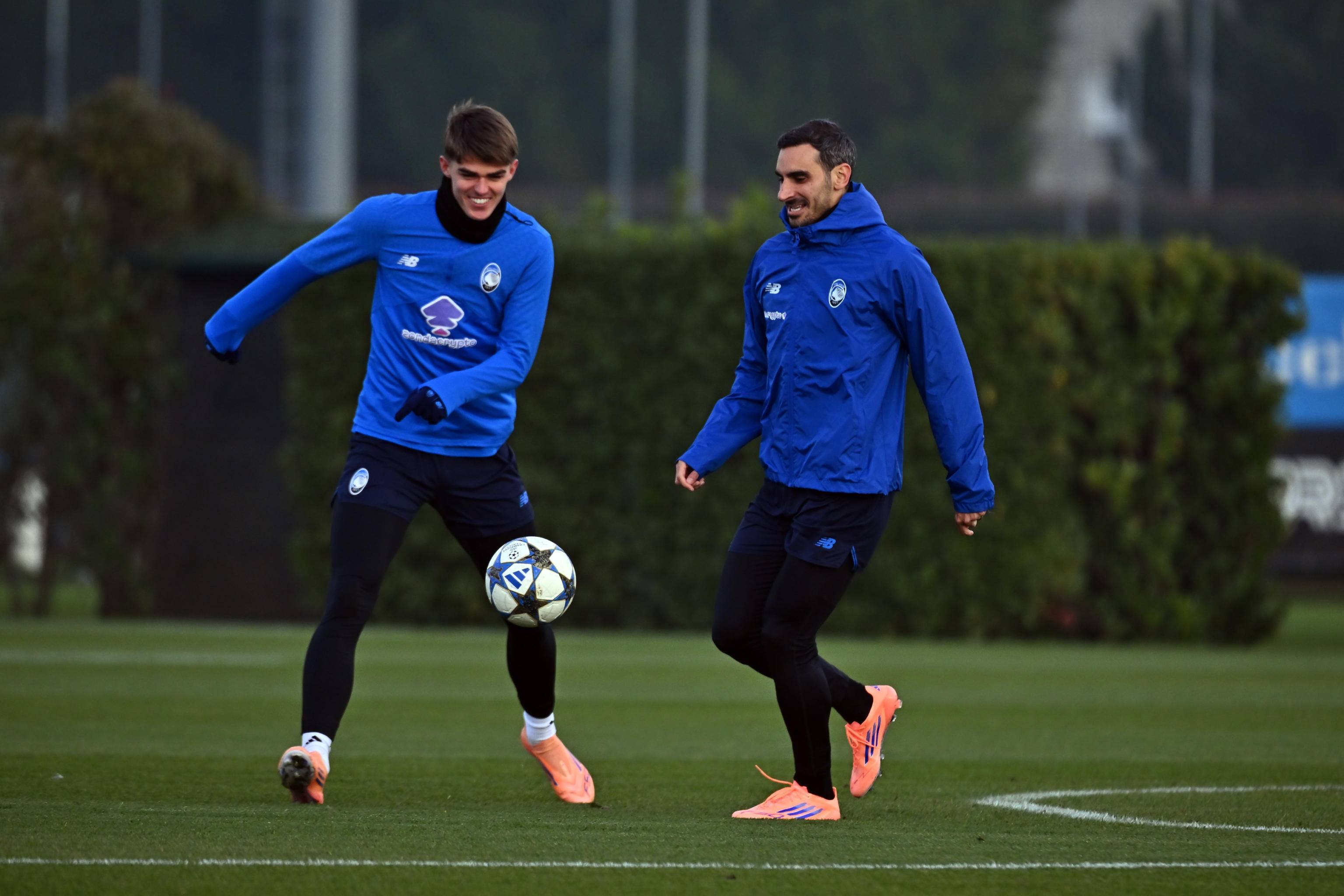 （外代二线）足球——欧冠联赛：亚特兰大赛前备战